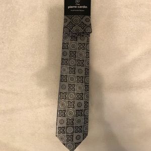 Men’s tie and hanky set
